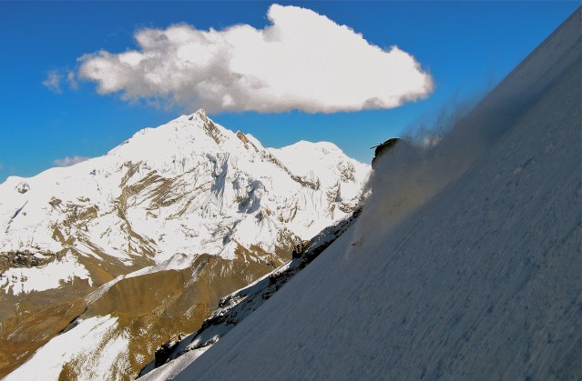 Ben Skis Nepal Powder